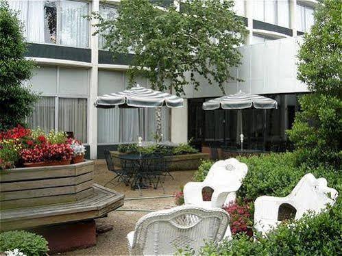 Fern Valley Hotel And Conference Center Louisville Exteriör bild